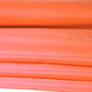 64g/m2 50D 0.3cm Double Line 1.5m Width High Strength Polyester Ripstop Fabric Cloth Tissue For Sailboat